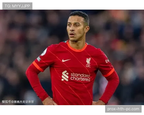 弗里克的高位逼抢与快速转换如何实现攻守平衡？